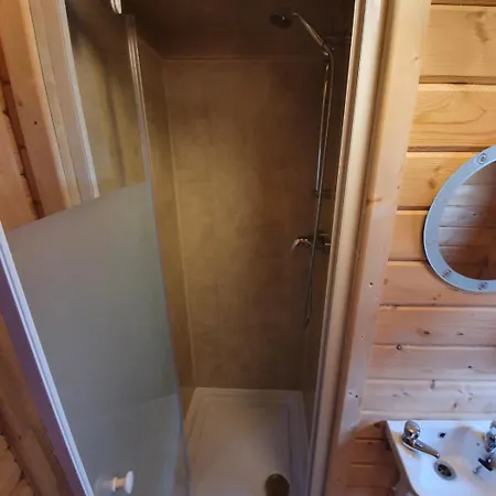 17b Db Airbnb Γουέξφορντ